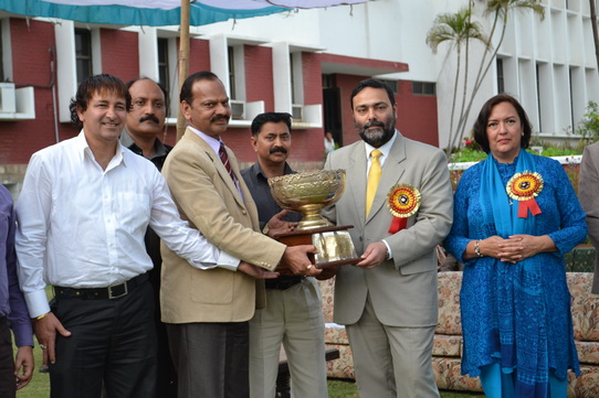 JK Bank awarded WWF Rolling Trophy