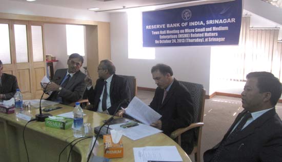 <B>RESERVE BANK OF INDIA-SRINAGAR :</B> <Br>   TOWN HALL Meet on Micro, Small and Medium Enterprises (MSME)